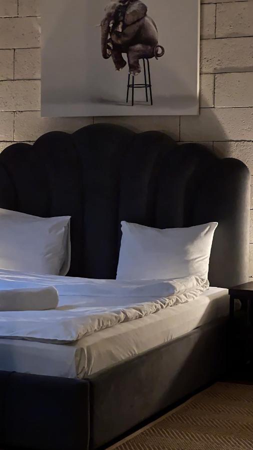 Hotel Manica Esentai City Ałma Ata Zewnętrze zdjęcie